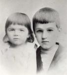 1893, 04, Anton Wildgans und seine Halbschwester Marianne